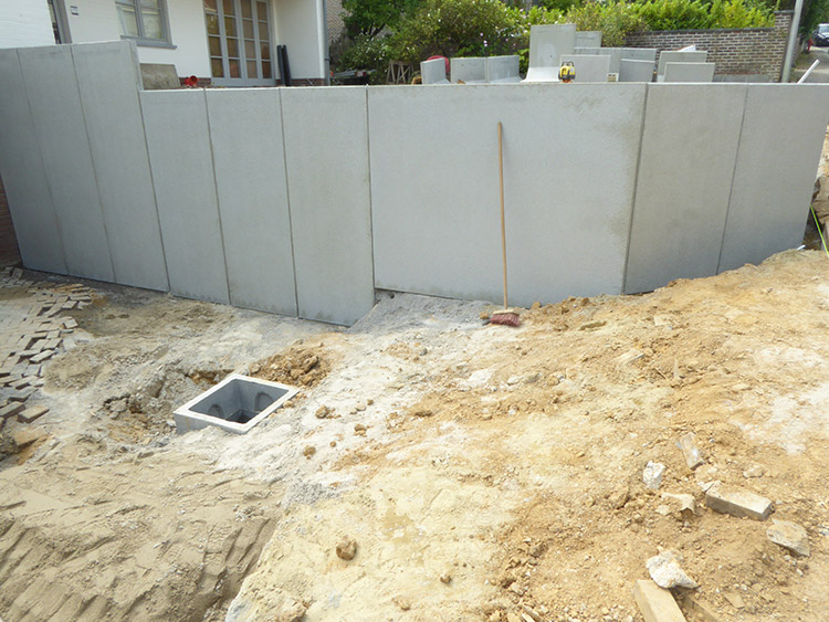 mur de soutènement, descente de garage en béton