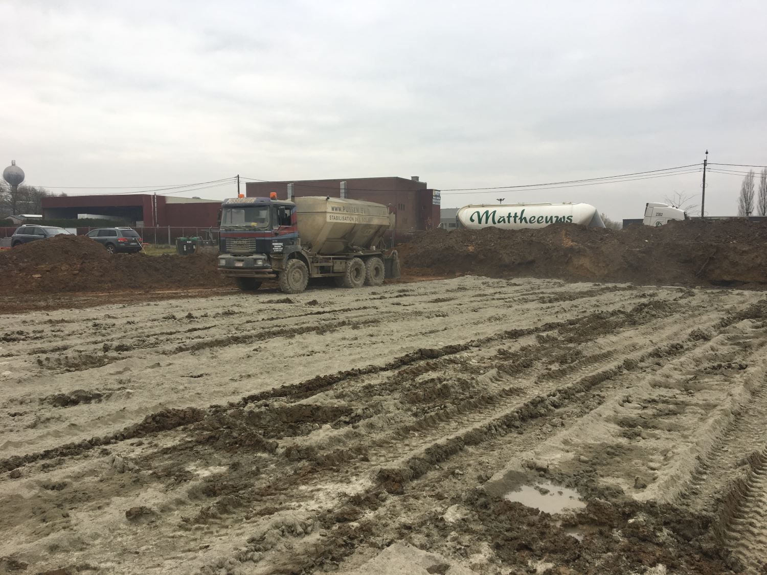 Traitement au liant hydraulique pour la réalisation d'un parking en asphalte